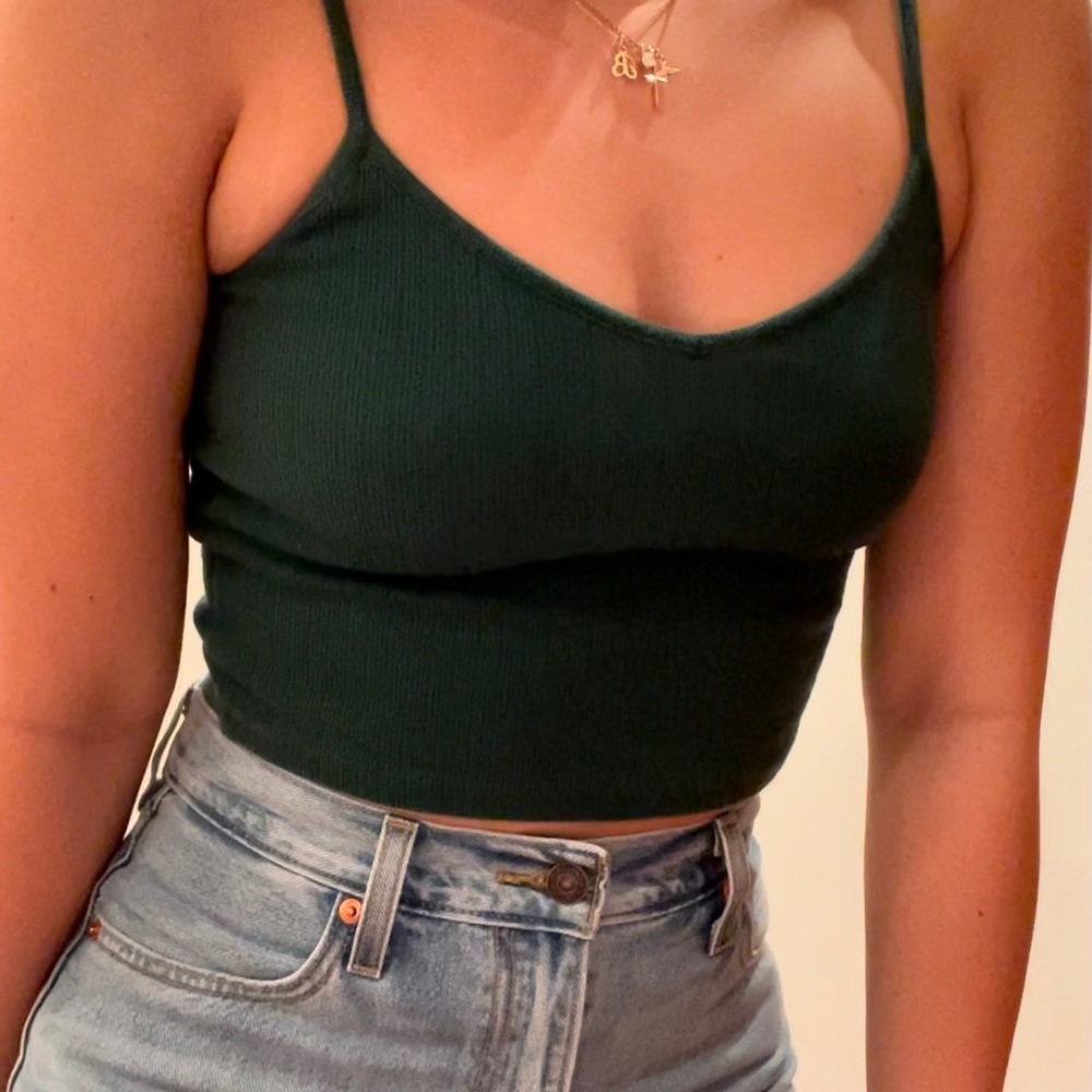 BRANDY MELVILLE TANK TOP